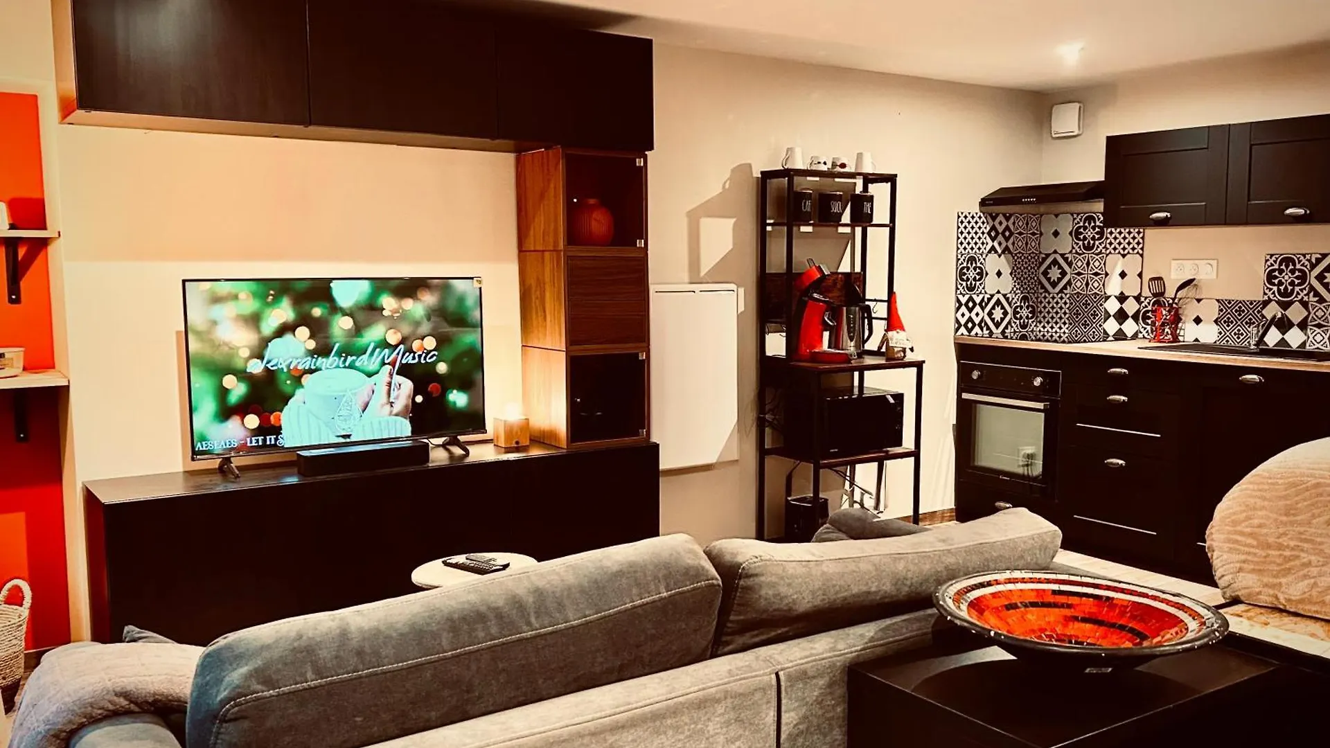 Le 23 Factory - Rdc - Proche Gare Et Centre - Wifi Apartment Feurs